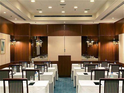 Hotel The Cypress Mercure